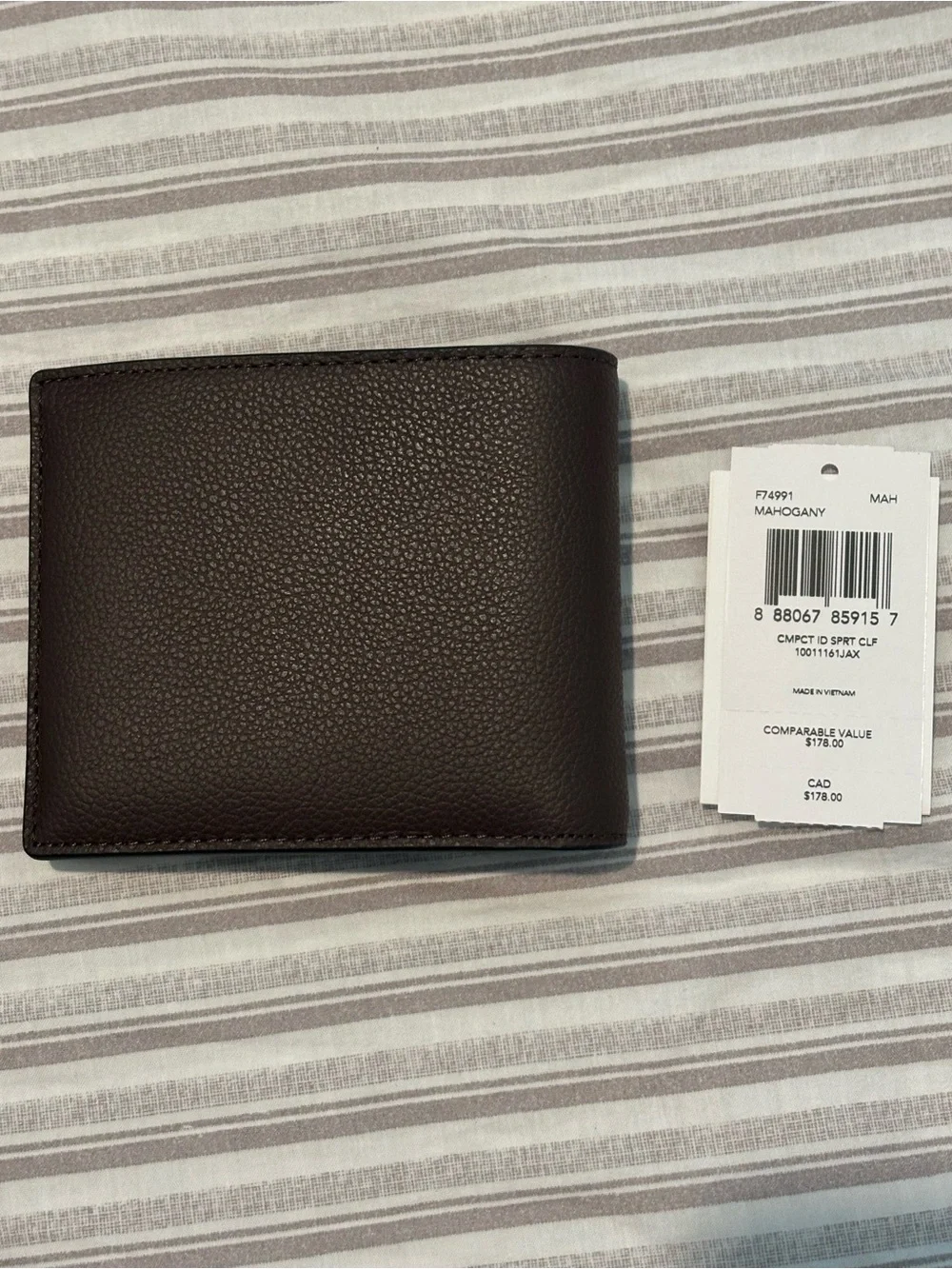 Coach wallet style